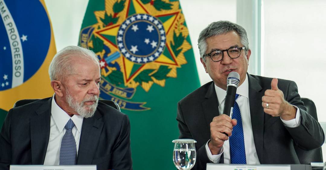 O “compromisso” do governo Lula com li…