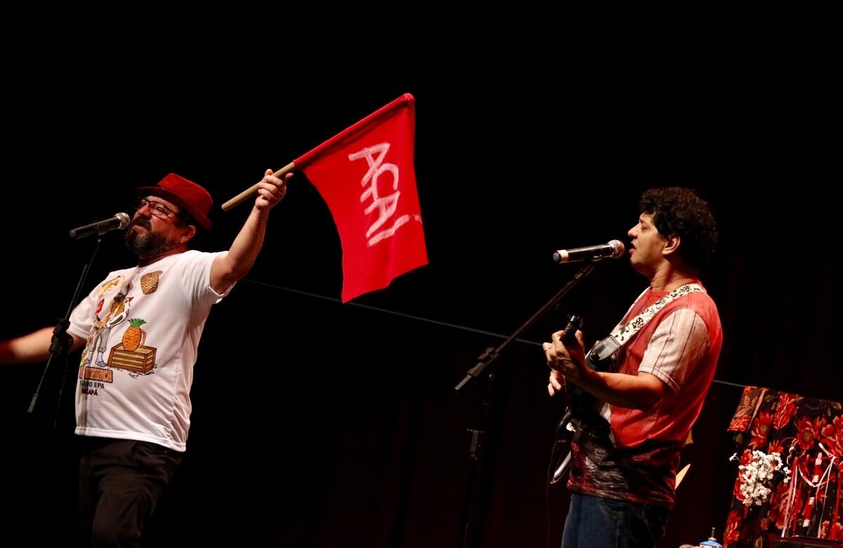 Show de humor em Macapá leva histórias de ribeirinhos da Amazônia para o teatro