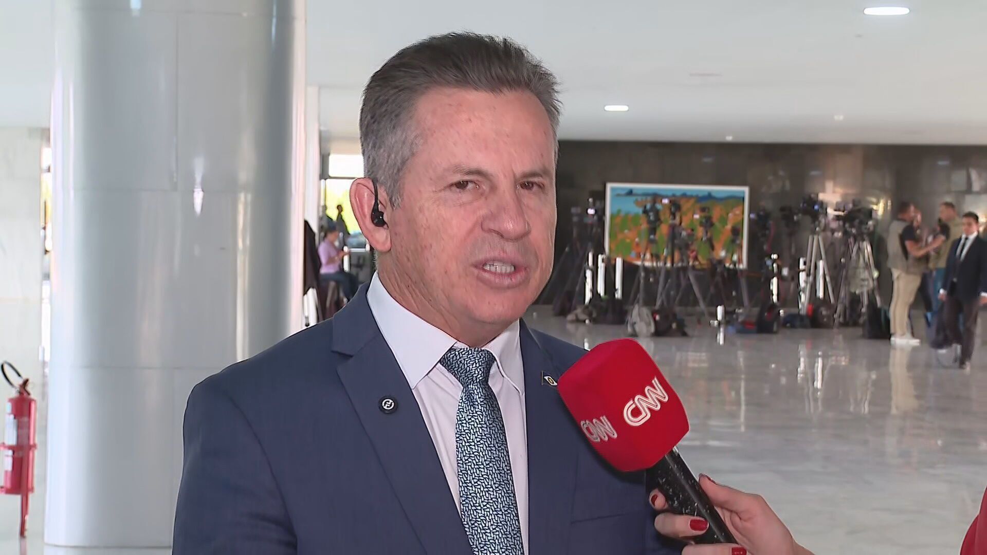 Agro não pode pagar pelos criminosos, diz governador do MT à CNN sobre queimadas