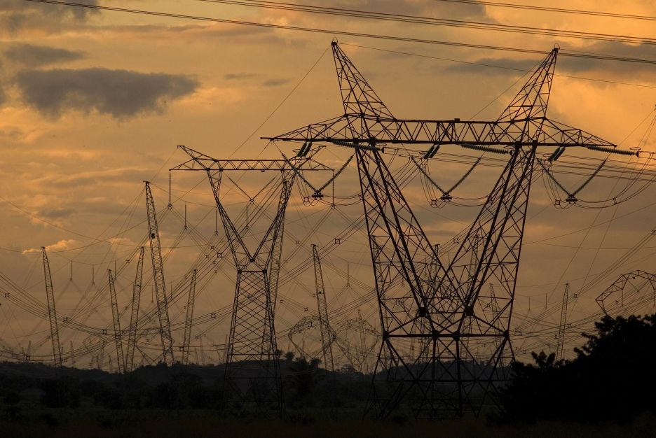 Aneel recua e conta de luz terá bandeira vermelha 1 em setembro, com custo de R$ 4,46 a cada 100 kWh