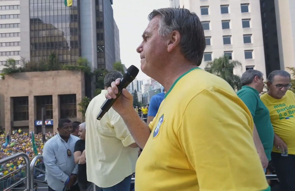 Bolsonaro critica Marçal e diz que comparar cadeirada com facada é “lamentável“