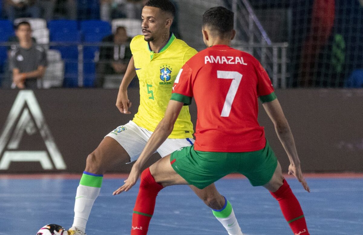 Brasil supera Marrocos e segue para semi da Copa do Mundo de futsal