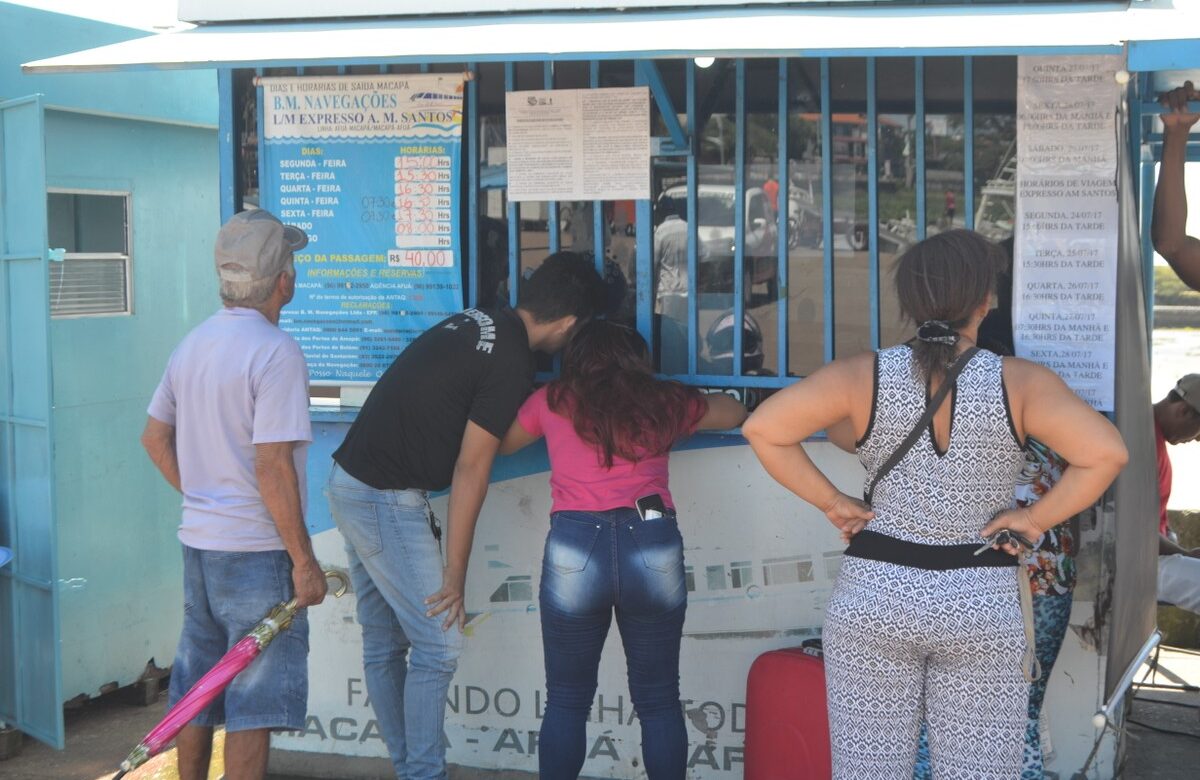 Comissariado do AP fiscaliza embarque de menores para o Festival do Camarão no PA