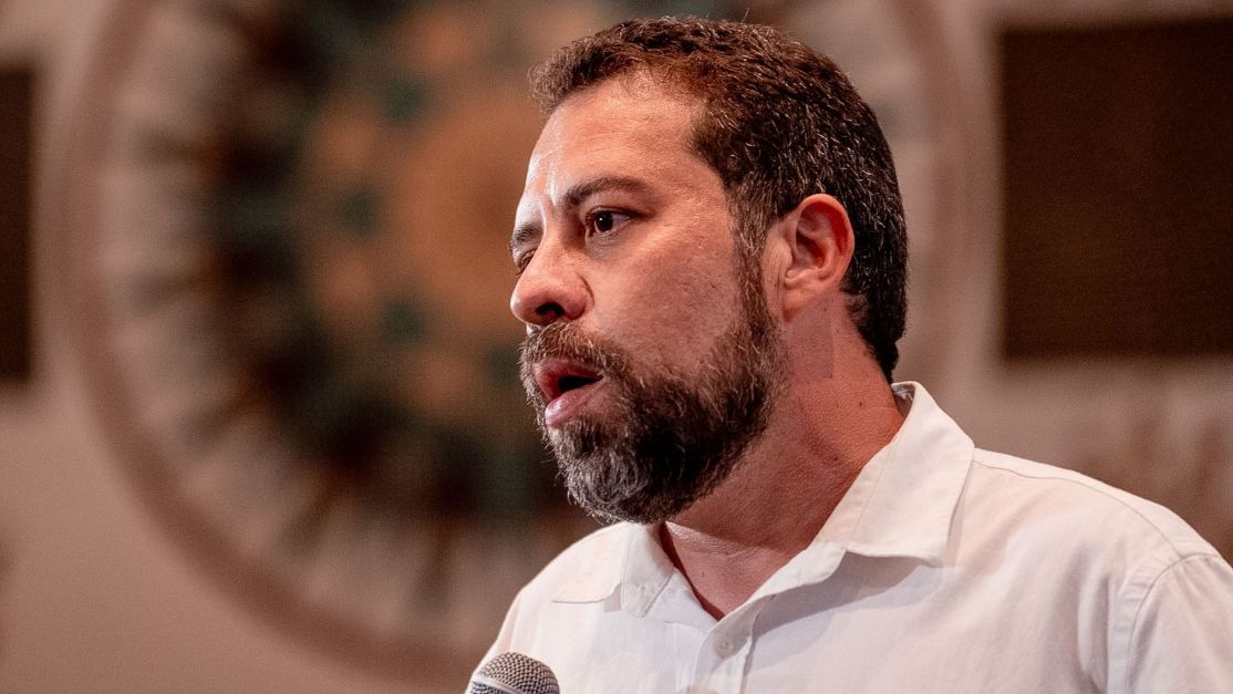 “É um regime ditatorial”, diz Boulos sobre Venezuela