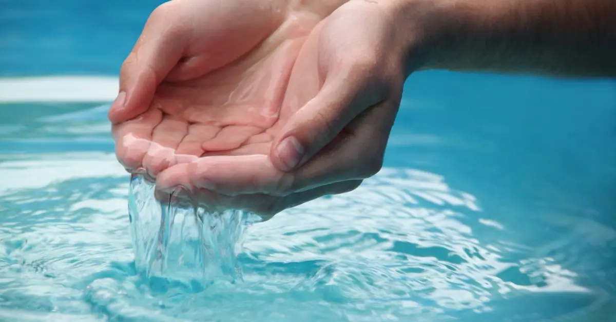 Entenda por que a água do mar é salgada e não doce