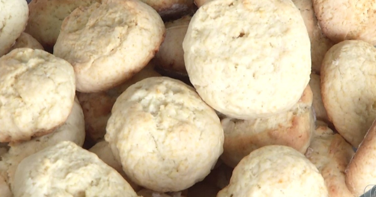 G1 - Cozinheira ensina como fazer receita de biscoito de nata, em Goiás