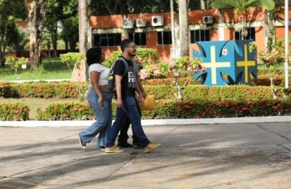 Governo da Bahia abre inscrições para auxílio permanência estudantil nas universidades públicas estaduais | Bahia