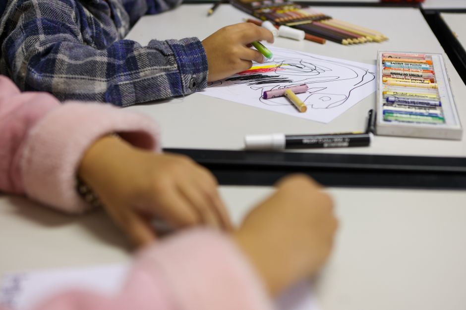 Metade das escolas não tem câmeras de seguranças internas, aponta pesquisa