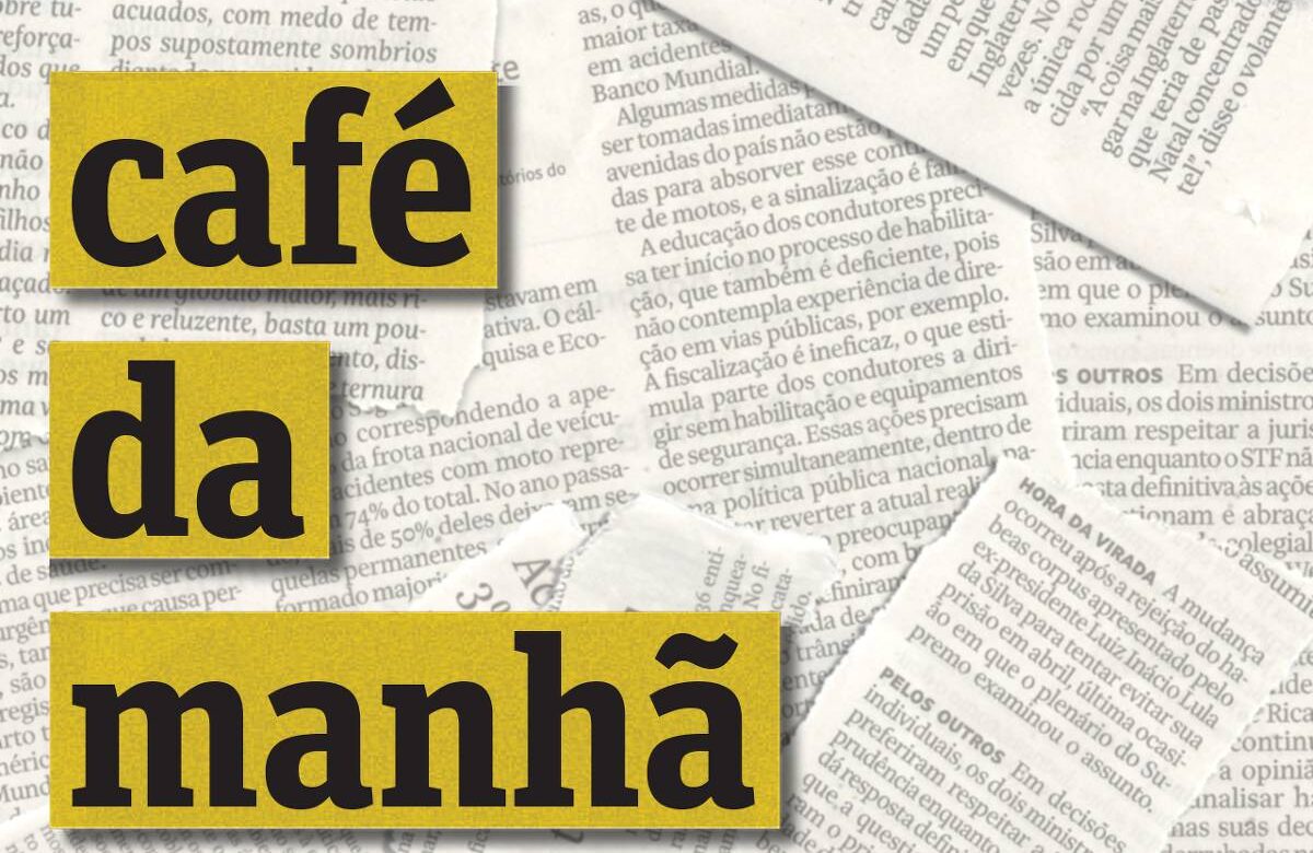 Imagem de capa do podcast Café da Manhã, com o nome do programa escrito sobre vários recortes de jornais. Logos de de Spotify e Folha de S.Paulo podem ser vistas nos cantos