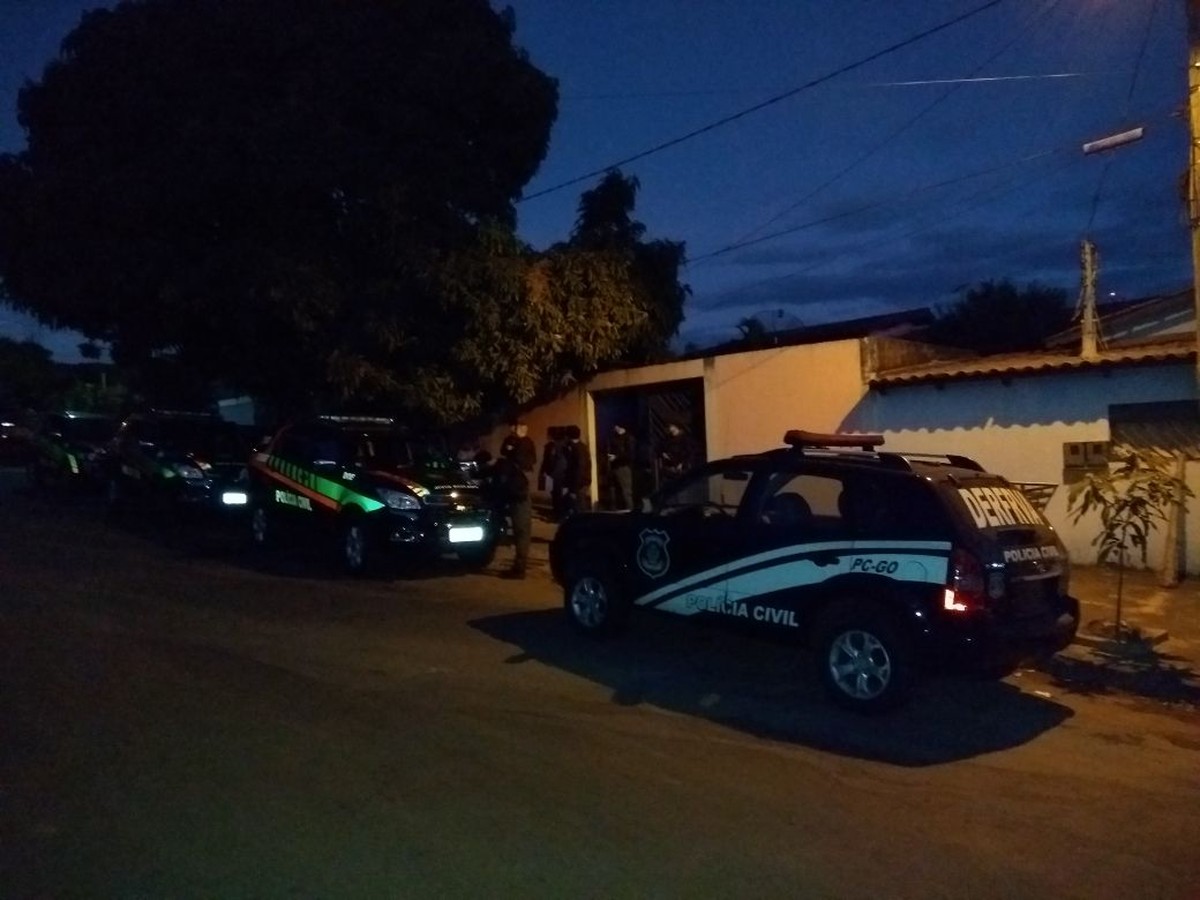 Polícia prende grupo suspeito de roubar carros no DF para revender em GO | Distrito Federal