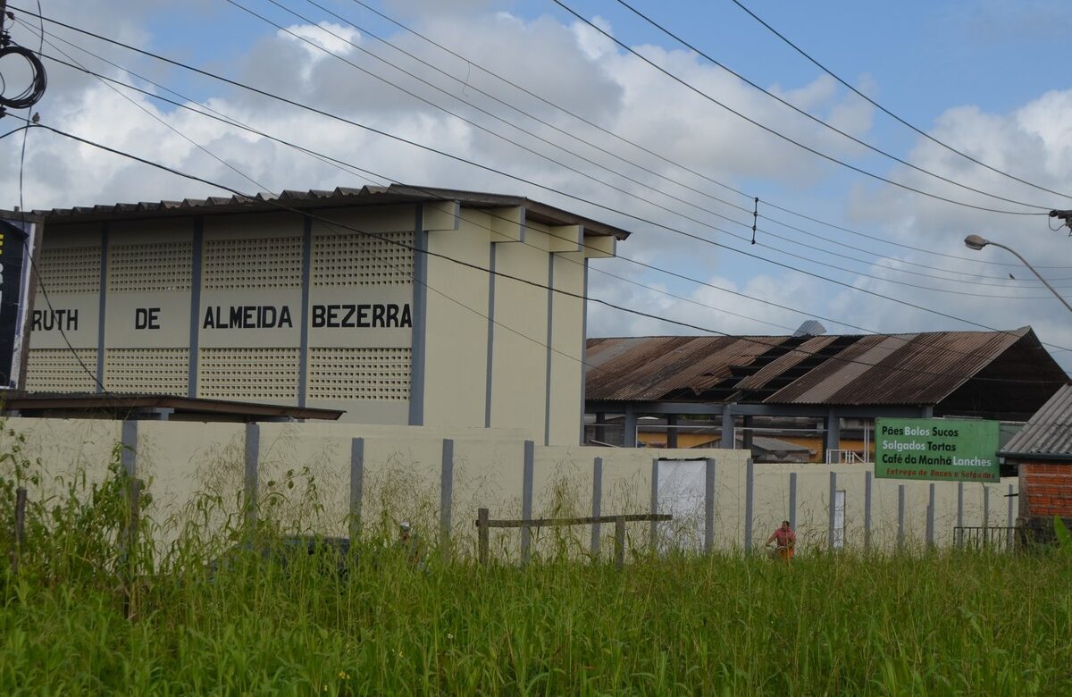 Quadra poliesportiva de escola pública do AP destelhada por ventanias deve ser reformada | Amapá