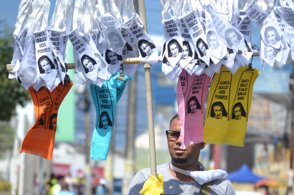 Salvador presta primeira homenagem no Brasil à Santa Dulce dos Pobres