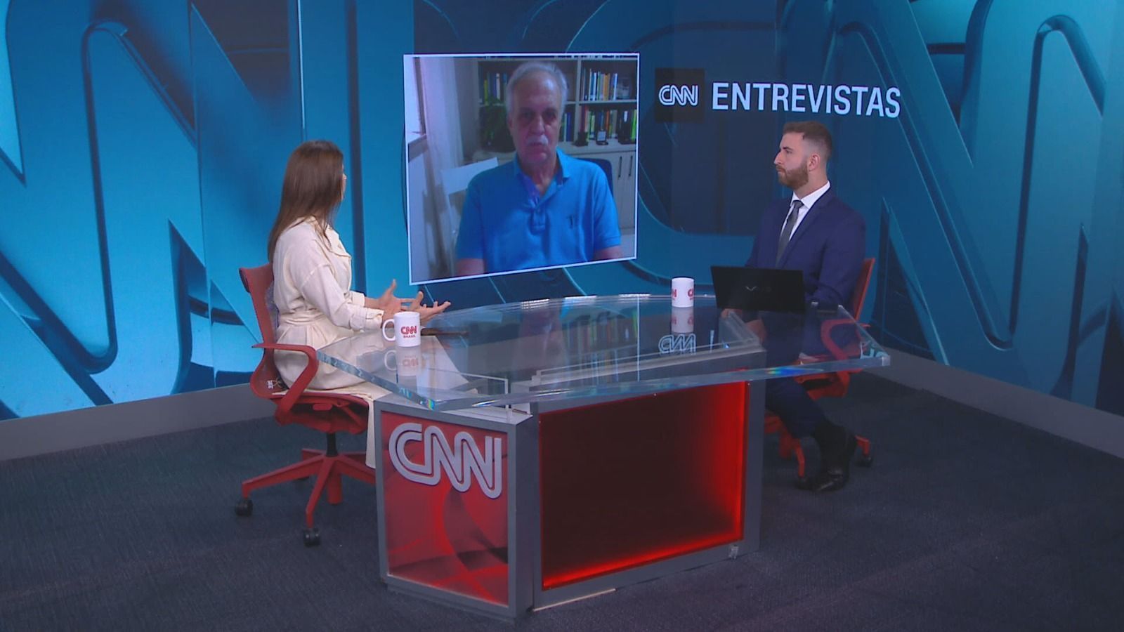 “Todos os biomas estão em risco“, diz Carlos Nobre à CNN