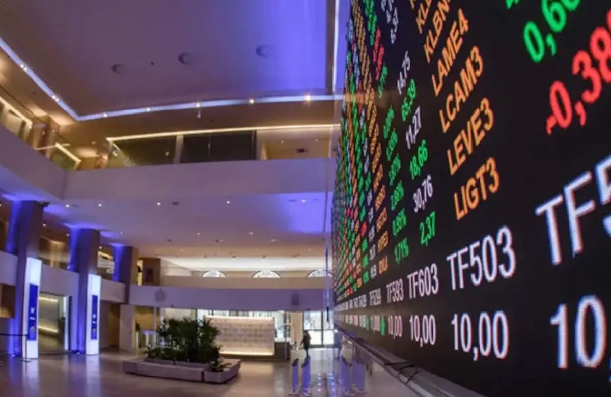 Bolsa atinge novo recorde histórico e se aproxima dos 140 mil pontos