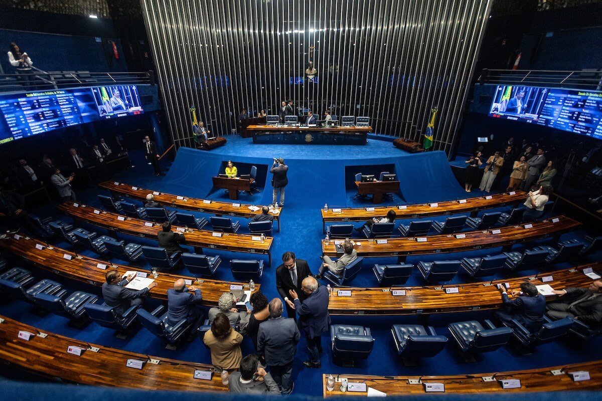 Senado aprova MP do crédito consignado para CLT e texto vai à sanção