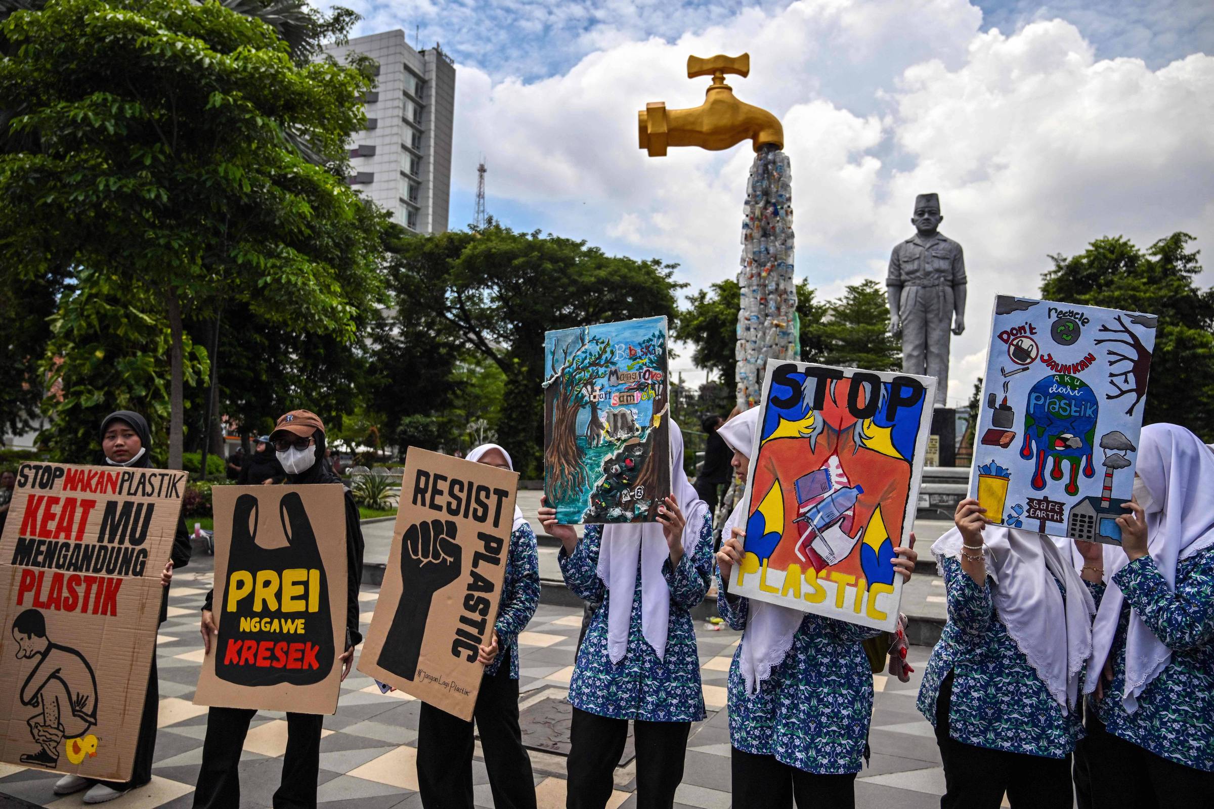 290 empresas pedem regras para combate à poluição plástica – 25/06/2025 – Ambiente