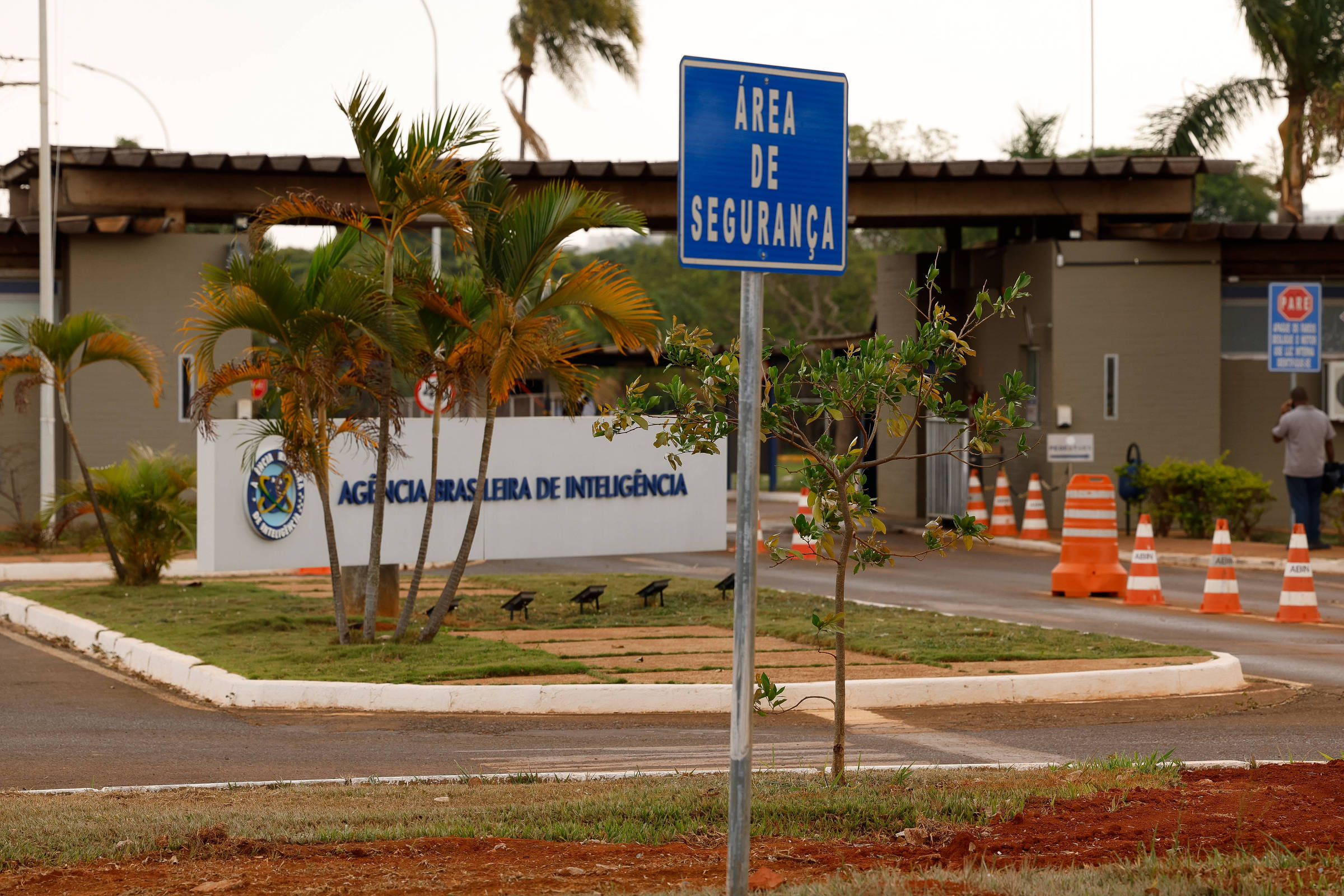 Abin: servidores aprovam greve e ação contra diretor – 24/06/2025 – Brasília Hoje