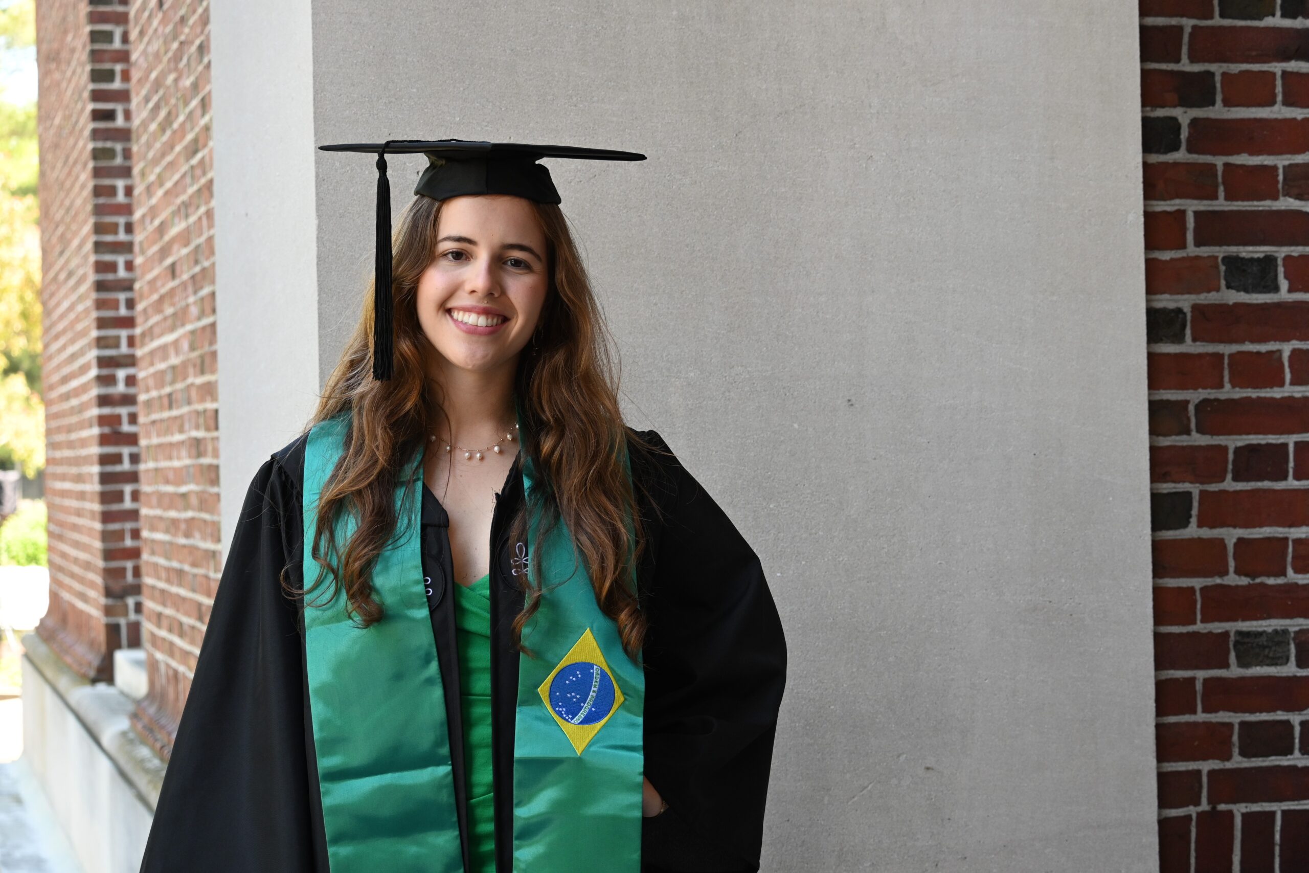 Brasileira que teve a maior nota da turma de Harvard em 2025 largou medicina na USP, onde estudava com a irmã gêmea | Educação