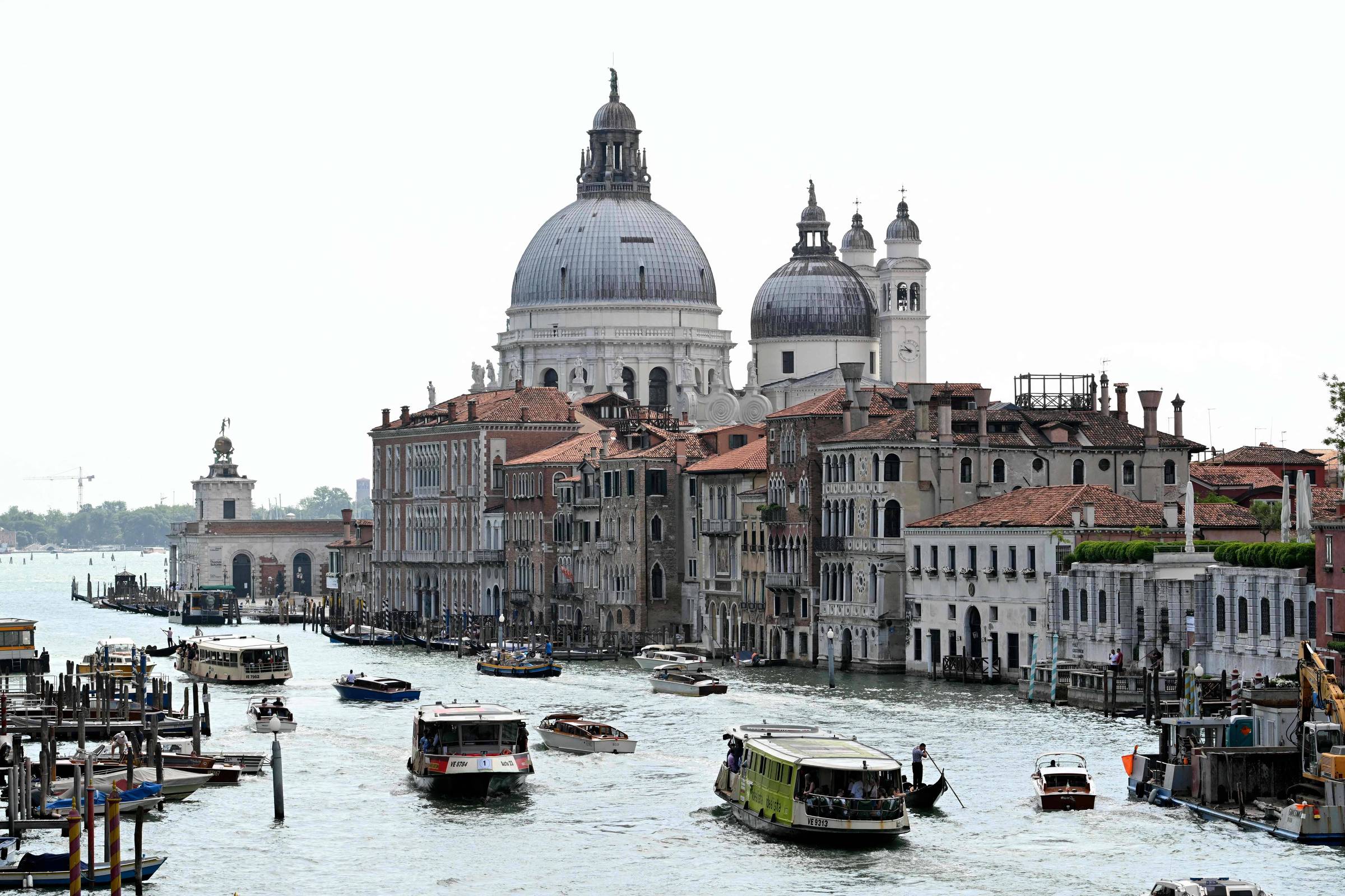 Casamento de Jeff Bezos causa desconforto em Veneza – 24/06/2025 – Tec