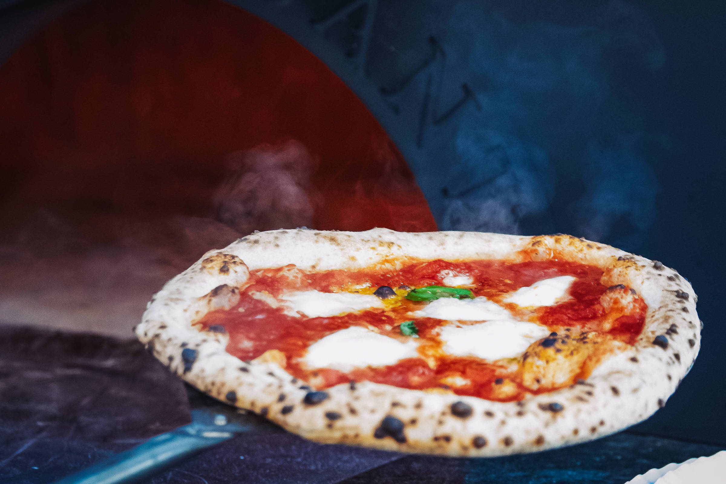 Como fazer a pizza perfeita (ou carbonizada) em apenas 1 minuto – 17/06/2025 – Cozinha Bruta