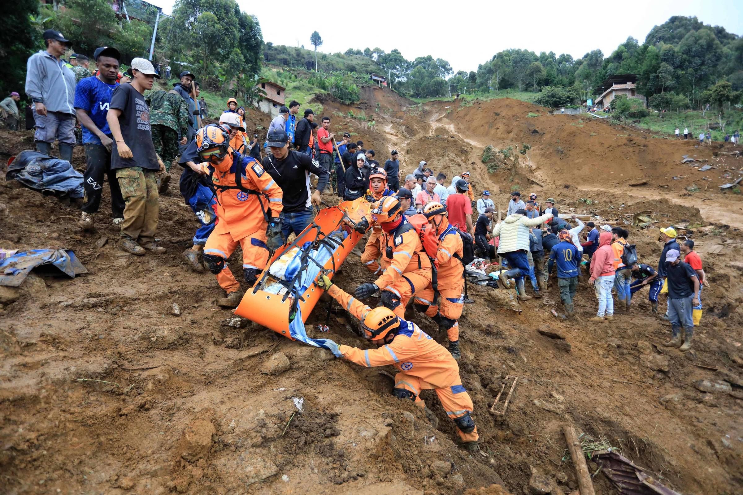 Deslizamento de terra na Colômbia deixa ao menos 10 mortos – 25/06/2025 – Mundo