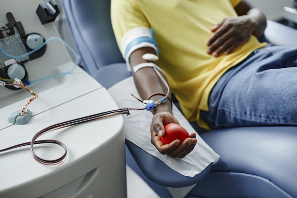 Doar sangue pode beneficiar a saúde do doador? Estudo sugere que sim