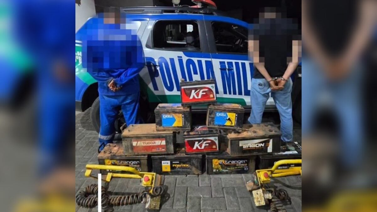 Dupla é presa por roubar baterias em construtora de Aparecida