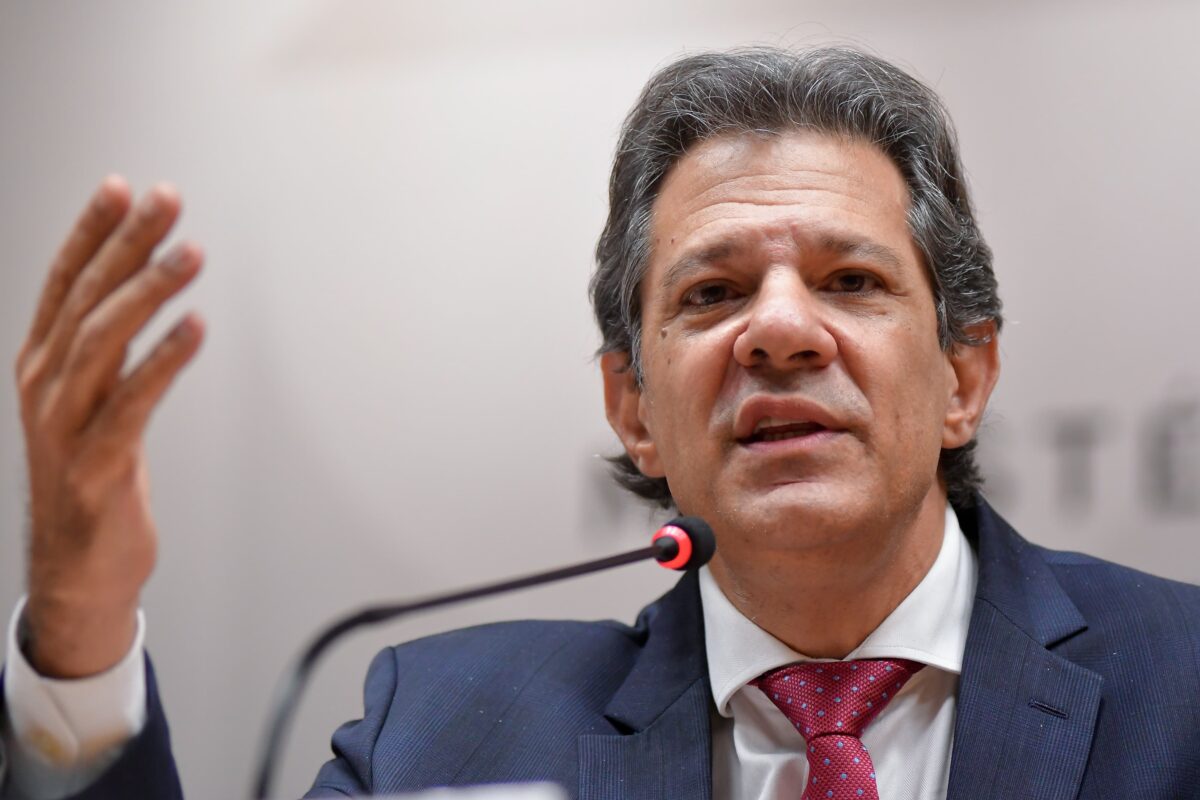 Haddad rebate críticas a aumento de impostos: “Pode gritar”