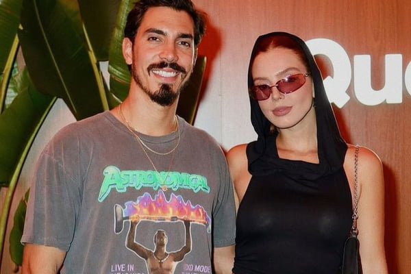 Horas antes do casamento, Giovanna Lancellotti se declara ao noivo