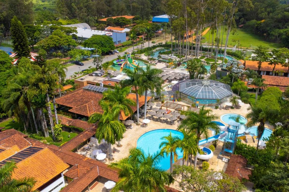 Hotel Mazzaropi tem diversão rural com piscinas e cinema – 29/06/2025 – Turismo