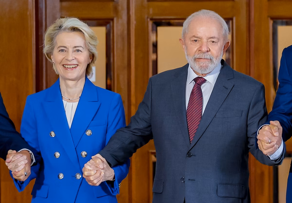 Lula assume Mercosul e vai insistir em acordo com a União Europeia