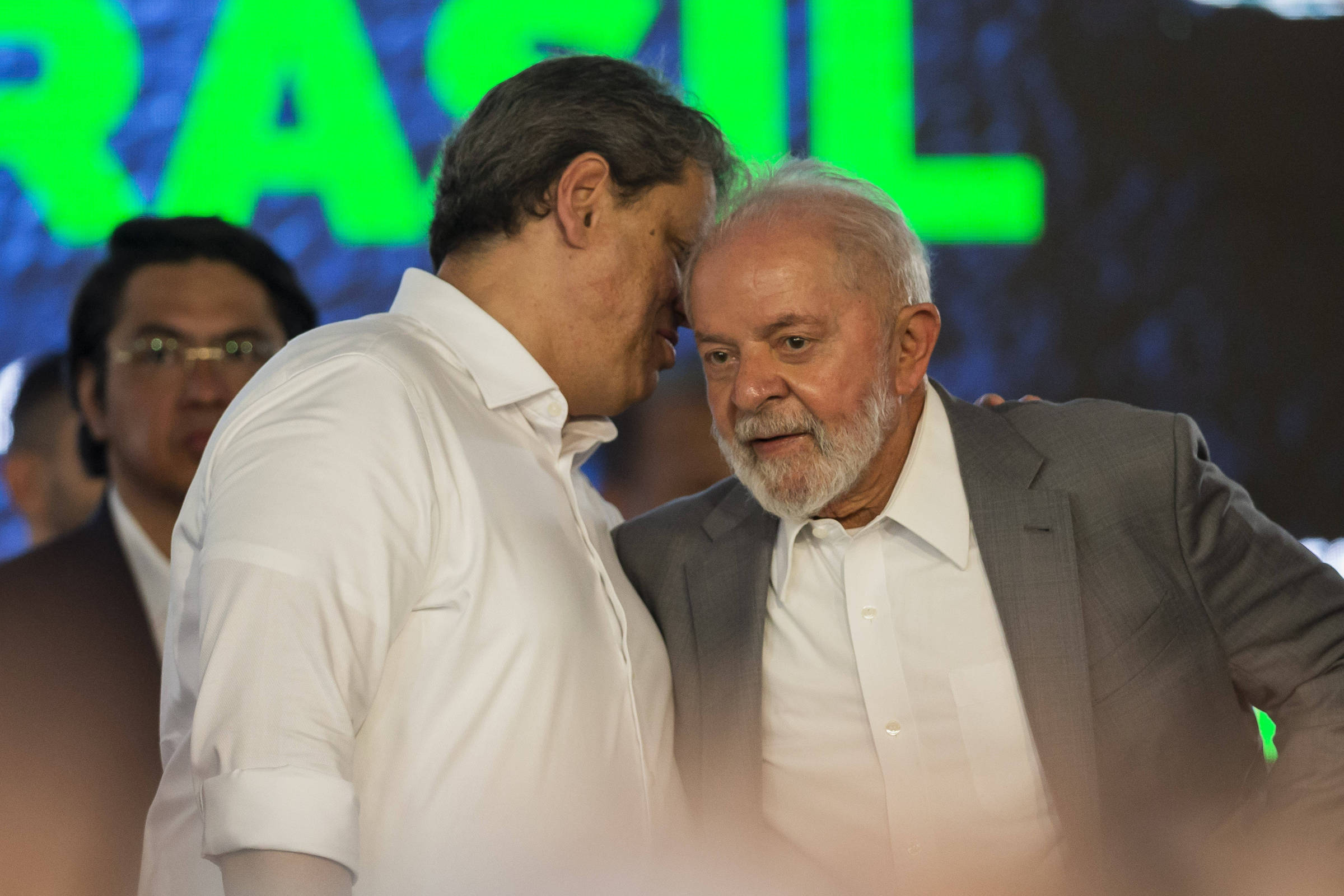 Lula reclama de falta de ‘povo’ e desiste de evento no MST – 25/06/2025 – Painel