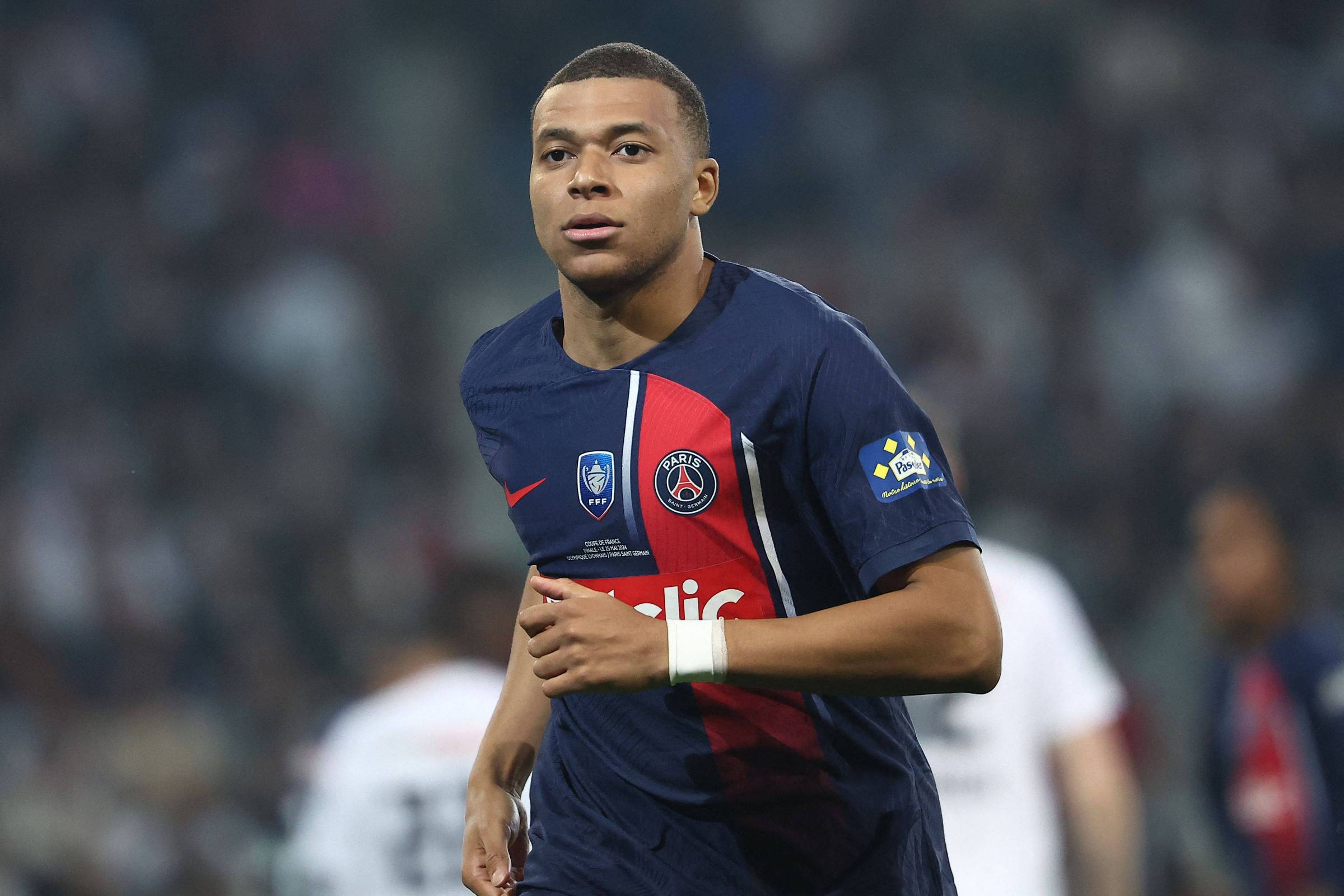 Mbappé acusa PSG de assédio moral – 26/06/2025 – Esporte