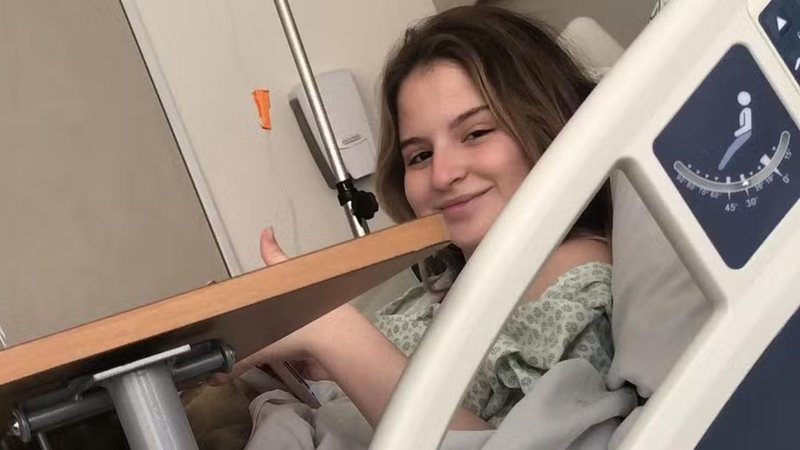 Médico explica nódulo retirado por Sophia Valverde: ‘Extremamente comum entre jovens’