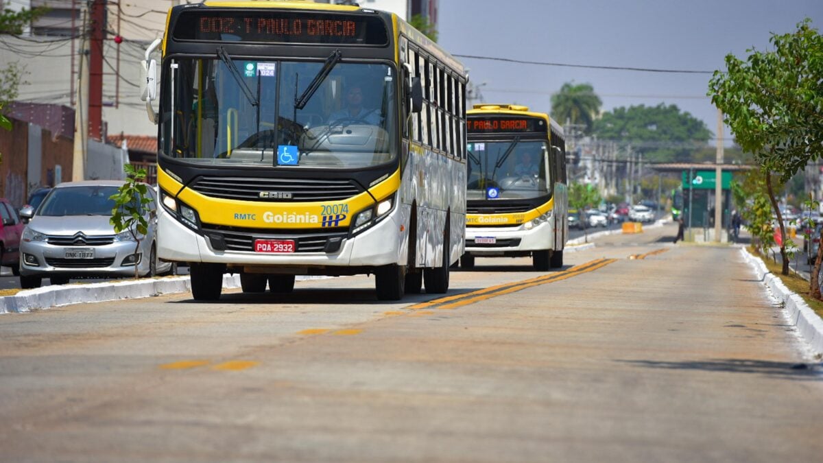 Motoristas acusam empresas e greve é mantida