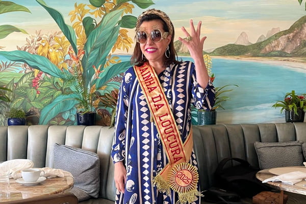 Quem é o filho de Frank Sinatra com quem Narcisa perdeu a virgindade