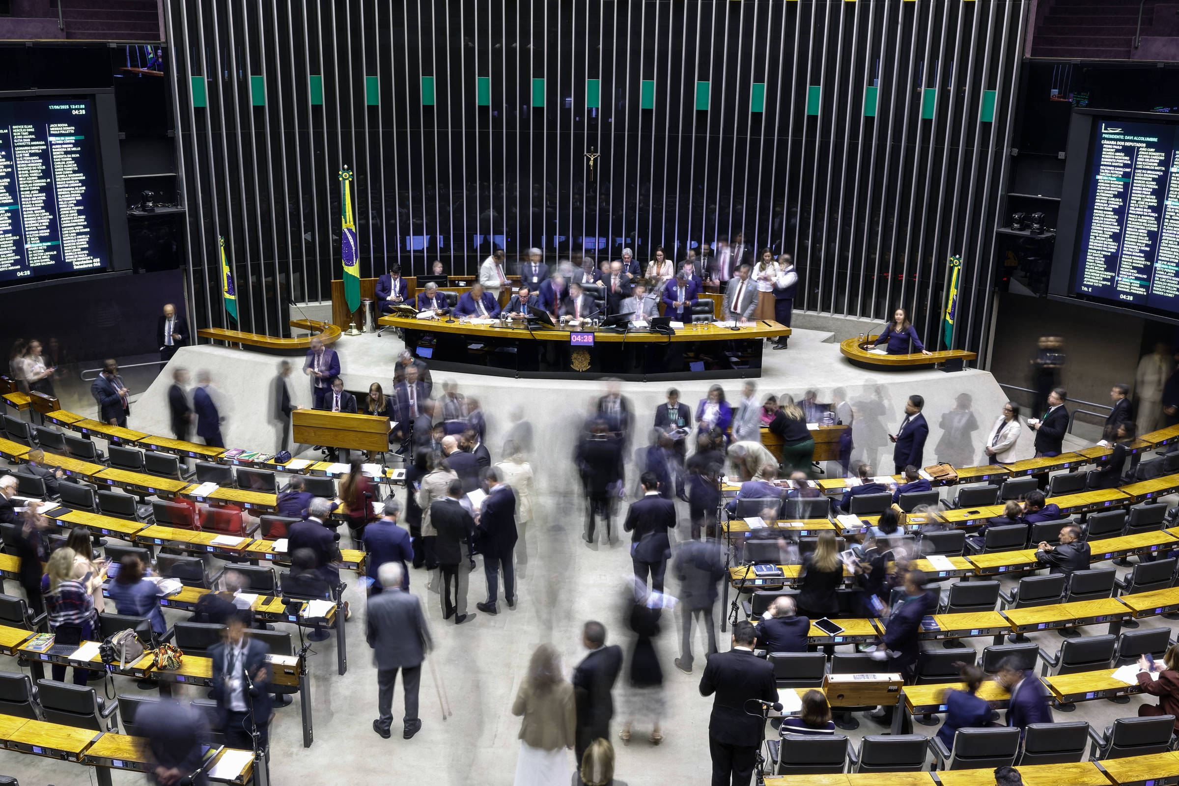Relator: projeto que amplia deputados não tem votos – 22/06/2025 – Painel