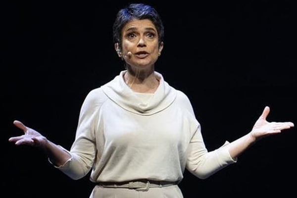 Sandra Annenberg relembra crises de pânico na Rússia: “Desesperador”