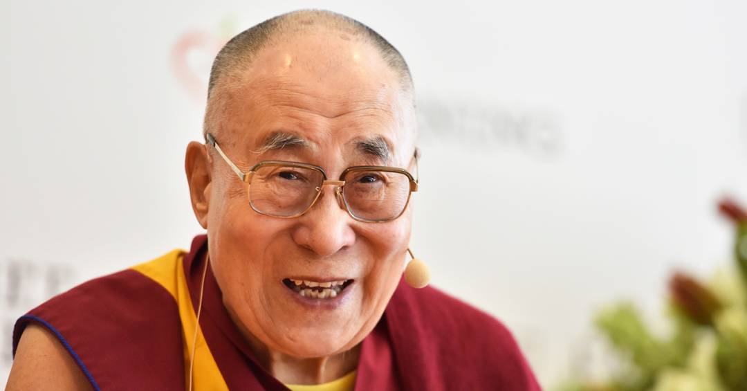 Sob o fantasma da China, Dalai Lama se prepara para compartilhar plano de sucessão