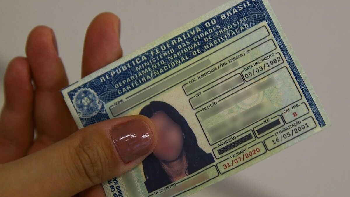 o que muda e quem pode ter carteira gratuita