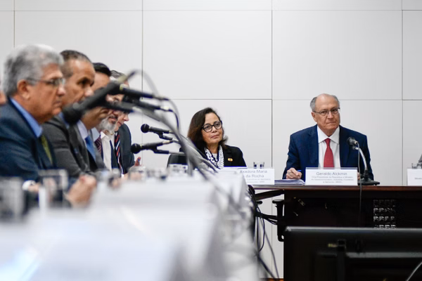 Alckmin sai de reunião com agro dizendo que não pedirá prazo aos EUA