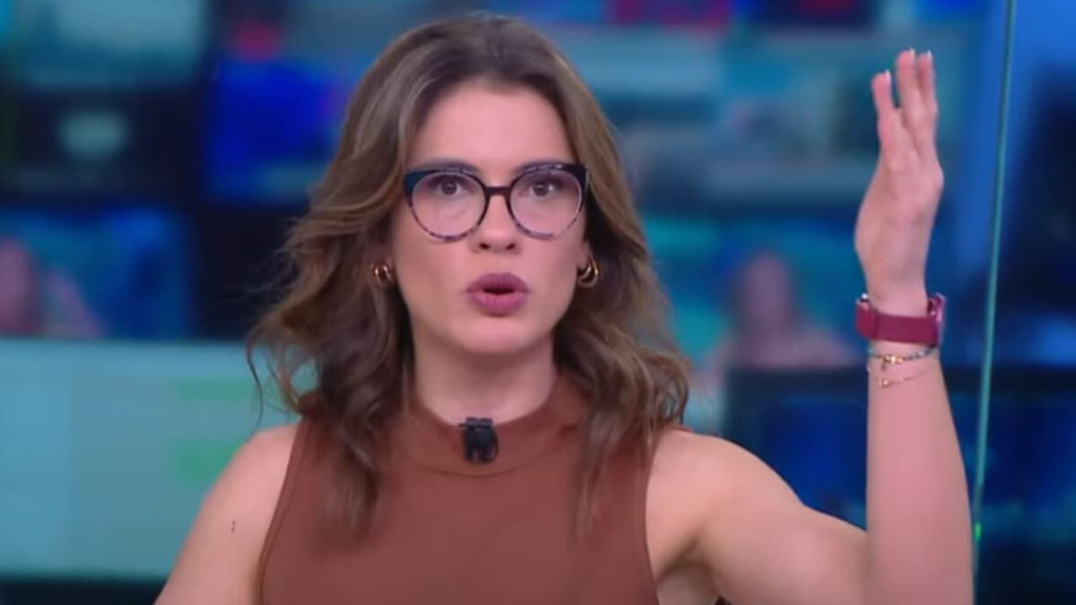 Apresentadora da CNN chama Bolsonaro de “Bozo” ao vivo; vídeo