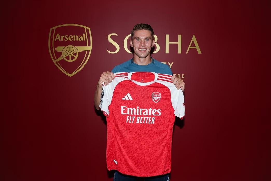 Arsenal anuncia a contratação do atacante sueco Viktor Gyökeres, ex-Sporting