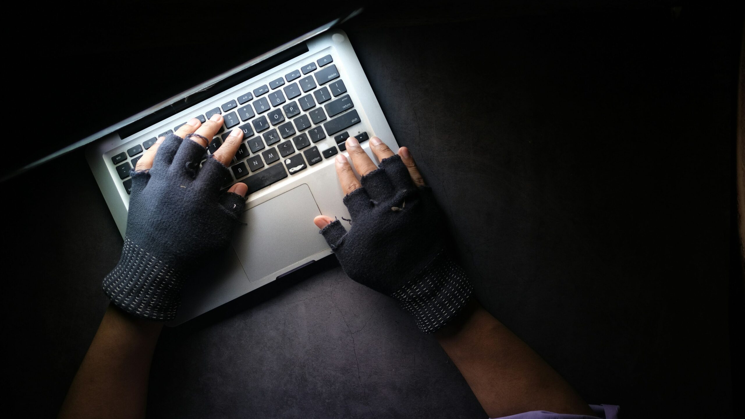 Ataque hacker desvia até R$ 1 bilhão de instituições financeiras