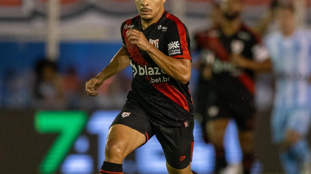 Atlético-GO empata com o Paysandu e perde chance de colar no G4 da Série B