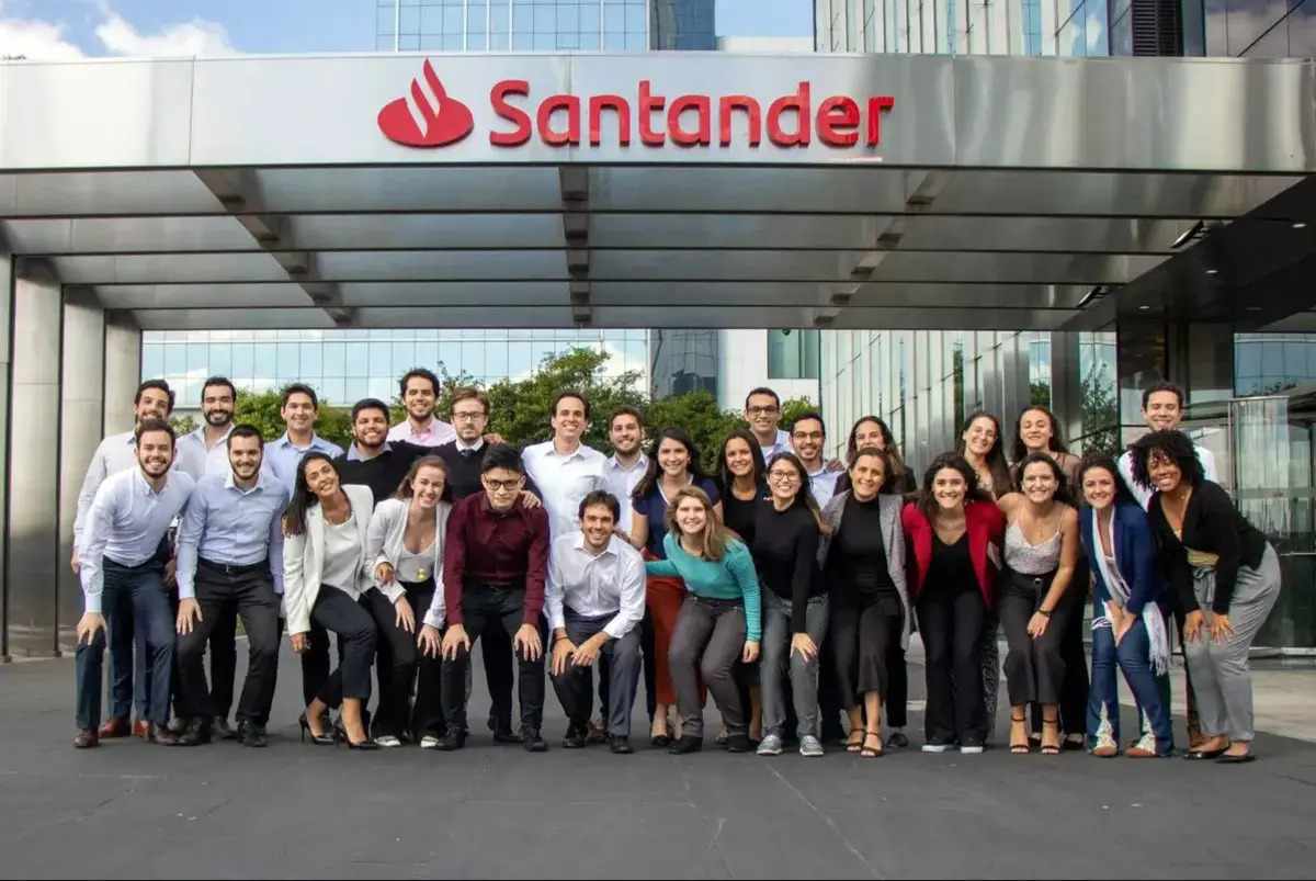 Banco Santander Anuncia Vagas Para Consultor De Vendas E Especialista No RJ