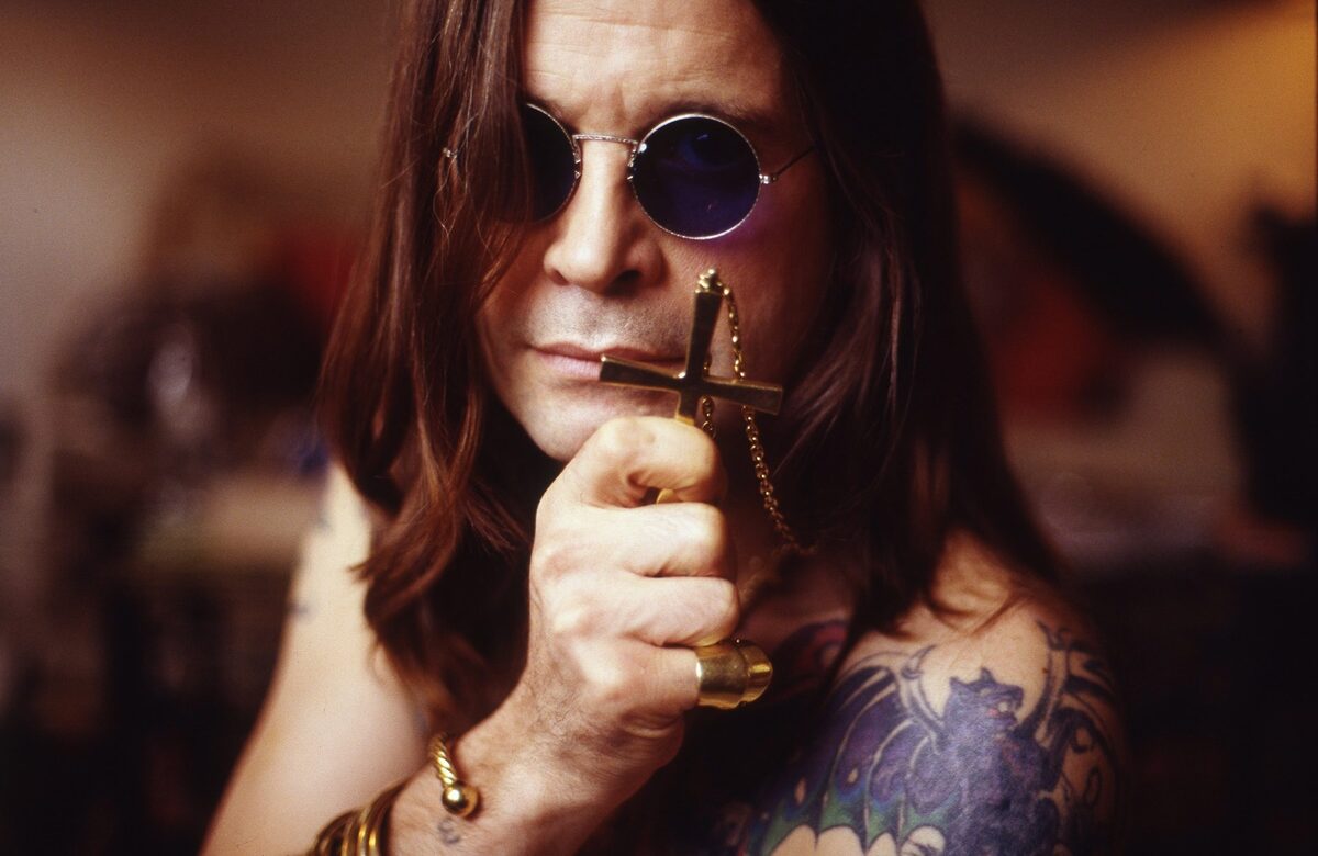 Beatles e pegadinhas: o que Ozzy Osbourne pediu para o próprio funeral