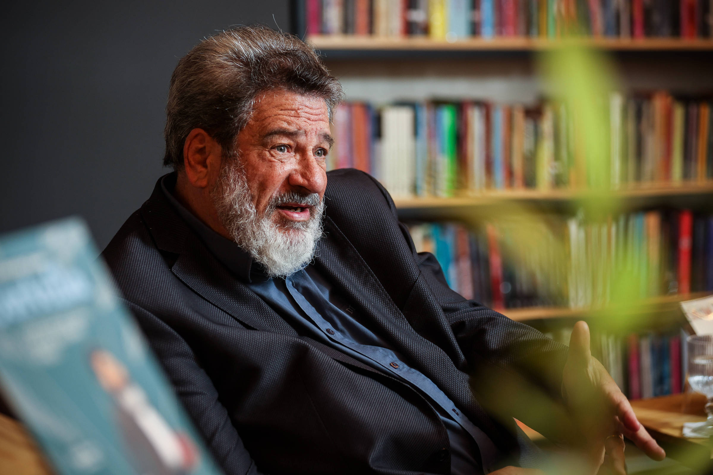 Cortella lança biografia ilustrada e encara fraudes da IA – 08/07/2025 – Educação