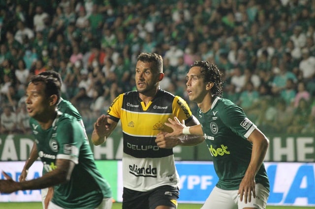 Criciúma domina retrospecto contra o Goiás; veja os números