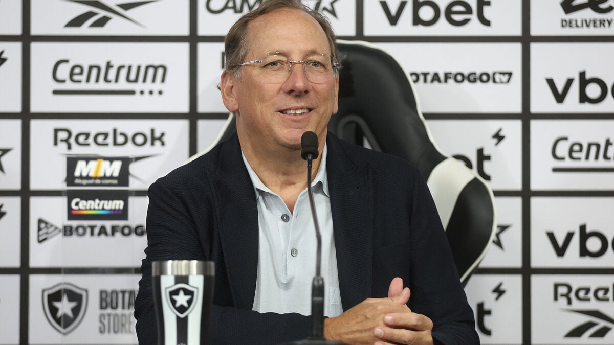 Crystal Palace recorrerá ao TAS contra exclusão da Liga Europa por vínculo com John Textor